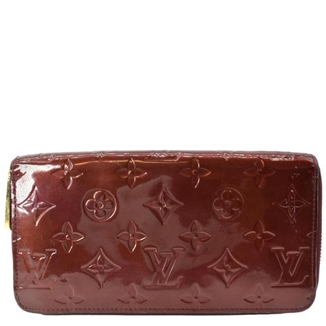 Louis Vuitton Amarante Monogram Vernis Zippy Wallet 